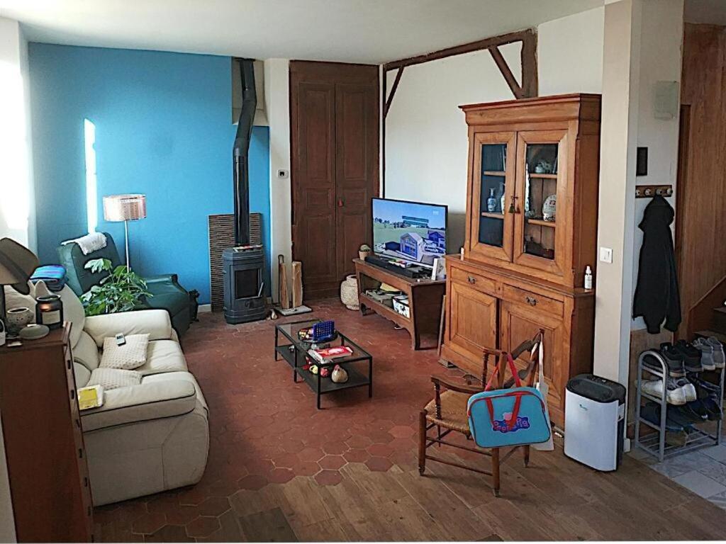 Chambre calme et accueillante, parking gratuit Saint-Germain-la-Poterie Extérieur photo